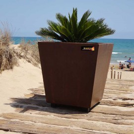 Jardinera piramidal inversa en corten